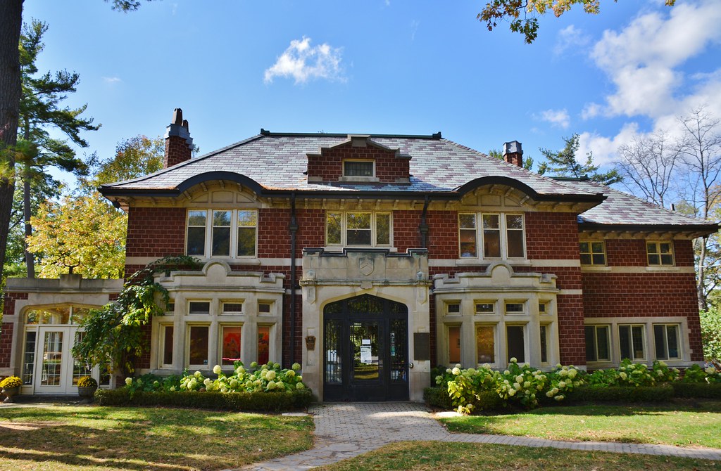 Explore Brantford and discover the Glenhyrst Art Gallery