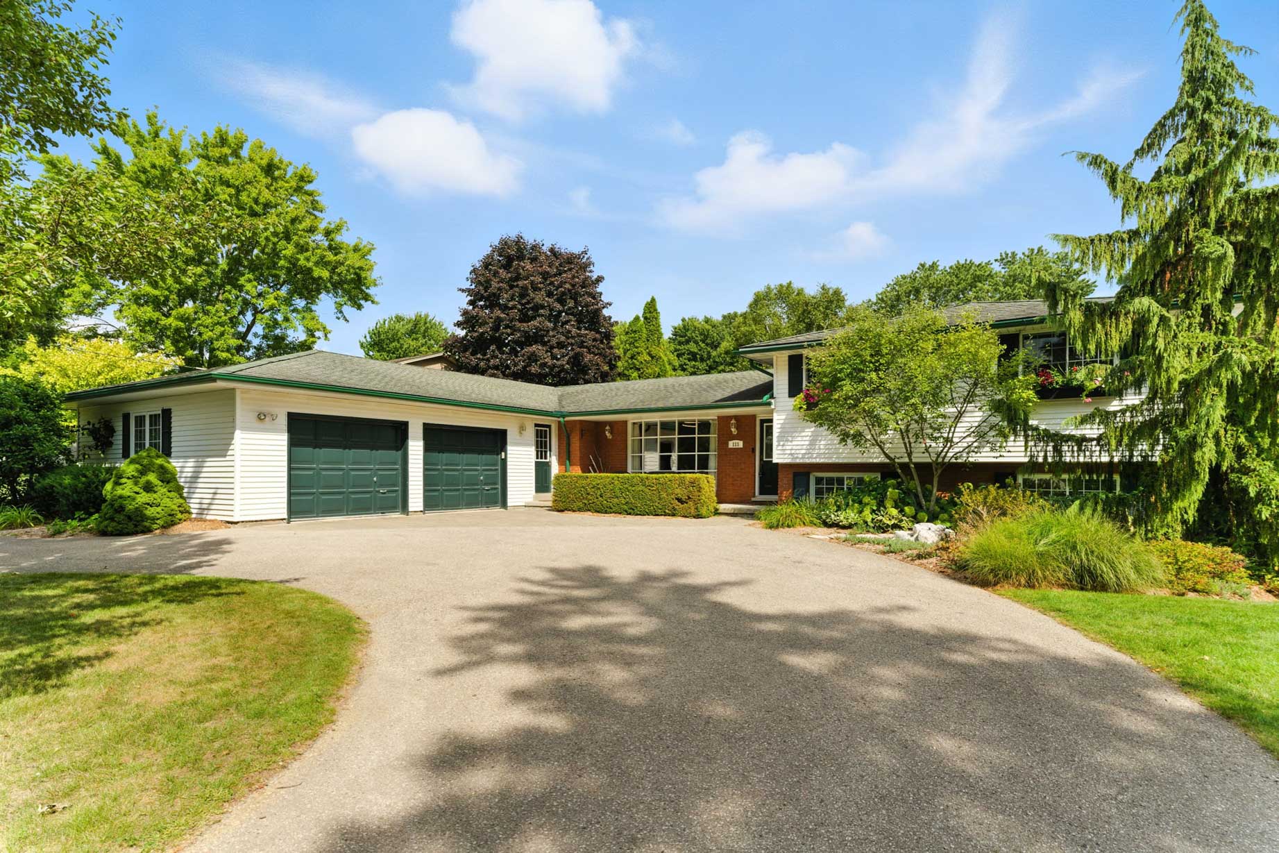 111 Golf Course Road, Waterloo - Presented by Rise Realty Group