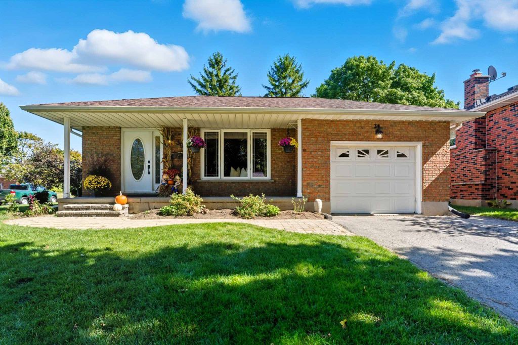 39 Carriage Road, Simcoe - Presented by Rise Realty Group