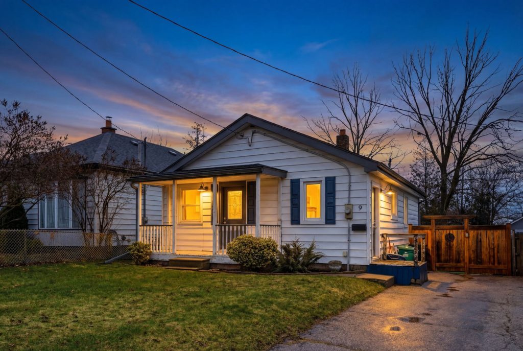 9 Mercer Road, Cambridge - Presented by Rise Realty Group